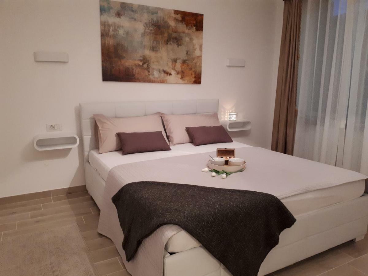 Villa Zoe Porec Bagian luar foto